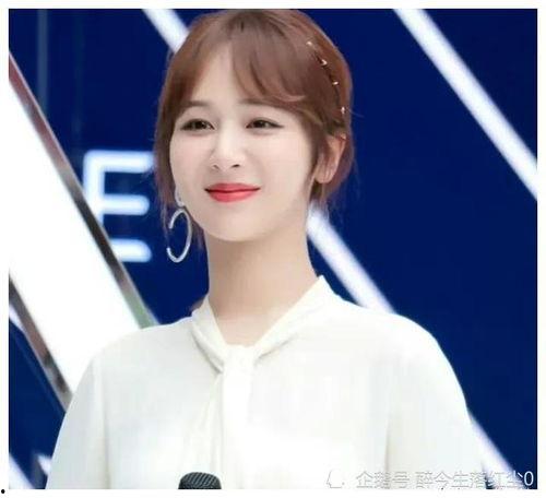 娱乐吃瓜酱 姐弟,揭秘姐弟情深背后的娱乐风云  第2张