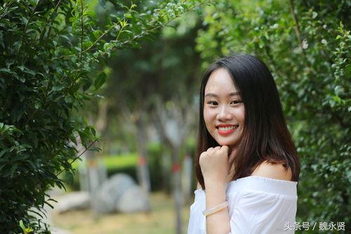 娱乐吃瓜酱20岁长不大,娱乐吃瓜酱的青春奇遇记  第2张